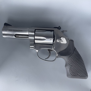 Checkered J-Frame Round-to-Square Conversion Grip